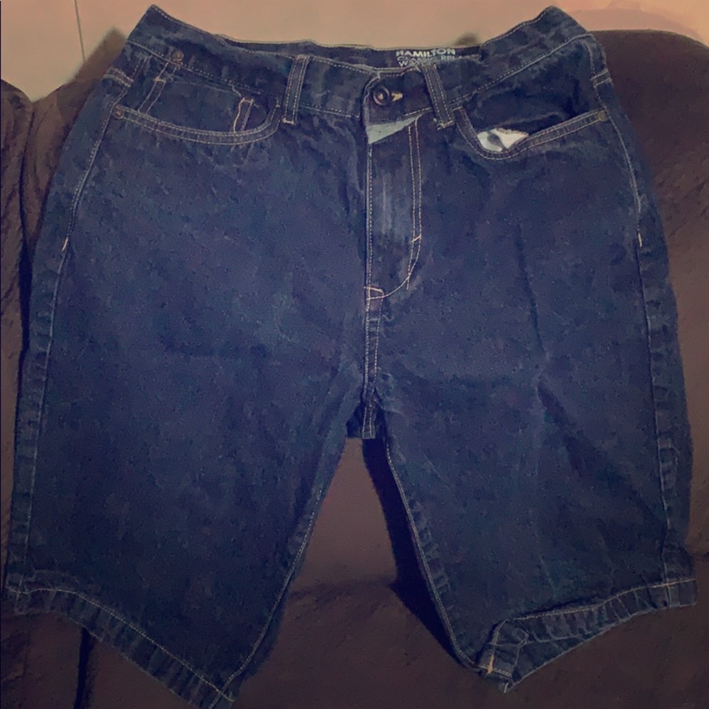 Men’s dark jean shorts